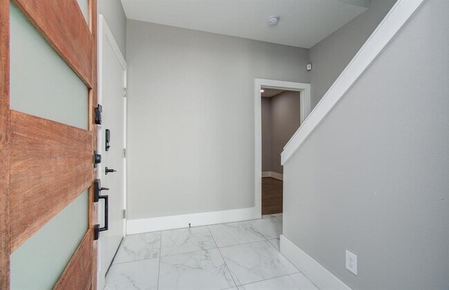 2407 Anita St in Houston, TX - Building Photo - Building Photo