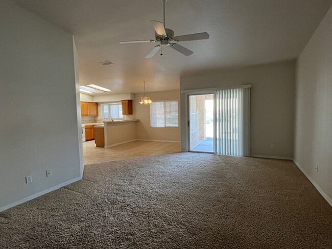 2683 Daytona Ave in Lake Havasu City, AZ - Building Photo - Building Photo