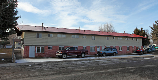 Harris Apartments in Rupert, ID - Building Photo - Building Photo