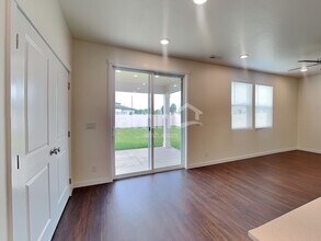 9428 W Shumard St in Star, ID - Building Photo - Building Photo