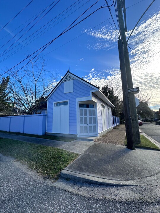 1033 Joliet St in New Orleans, LA - Building Photo