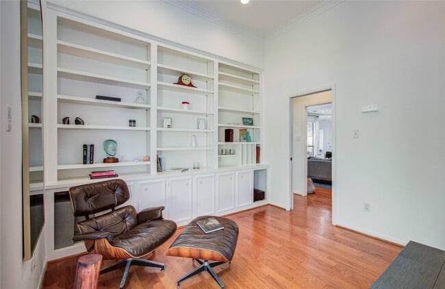 15835 N Barkers Landing Rd