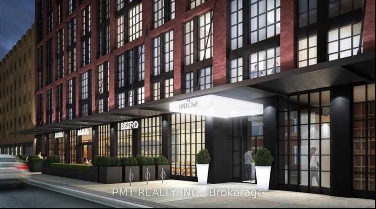 608-608 Richmond St W in Toronto, ON - Building Photo