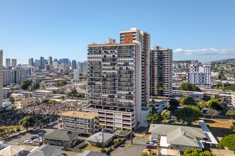 Rainbow Place in Honolulu, HI - Building Photo - Building Photo