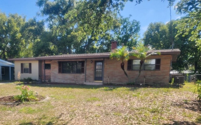 property at 407 Louis St