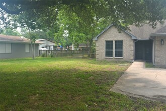 5525 FM 646 Rd in Santa Fe, TX - Building Photo - Building Photo
