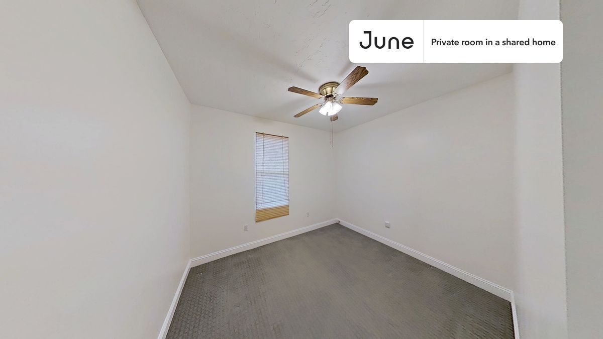Private bedroom in 3 bed/1 bath Home in Boston, MA - Building Photo