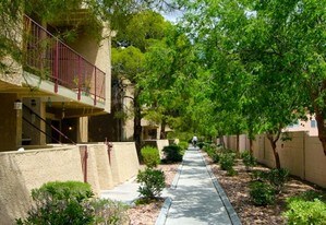 Casa De Alicia Apartments in Boulder City, NV - Building Photo