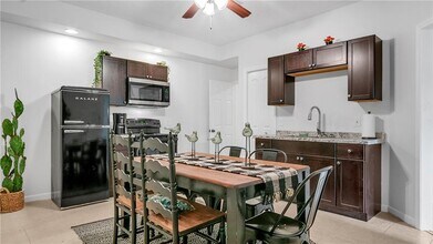 633 Coach Bobby Dodd Rd-Unit -B in Dallas, GA - Building Photo - Building Photo