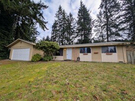 3683 Briarwood Dr SE in Port Orchard, WA - Building Photo