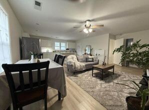 277 Broadway St in Irvine, KY - Building Photo - Building Photo