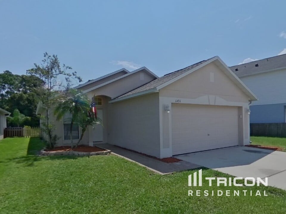 6406 Tabogi Trail in Wesley Chapel, FL - Building Photo