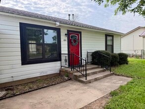 404 N W Ave in Holliday, TX - Building Photo - Building Photo