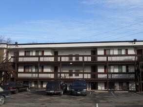 Barrow Street Apartments in Cincinnati, OH - Building Photo - Building Photo