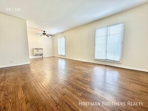 6859 Willoughby Ave, Unit 4A in Los Angeles, CA - Building Photo - Building Photo