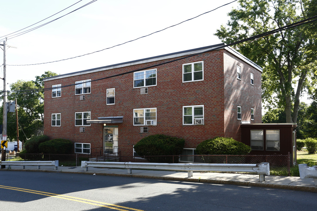 5 Waldemar Ave in East Boston, MA - Building Photo