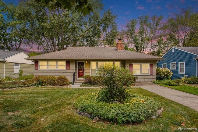 15588 Kirkshire Ave in Beverly Hills, MI - Building Photo - Building Photo