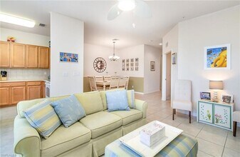 9345 La Playa Ct in Bonita Springs, FL - Building Photo - Building Photo