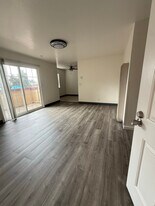 106 E Lewelling Blvd, Unit 11 in San Lorenzo, CA - Building Photo