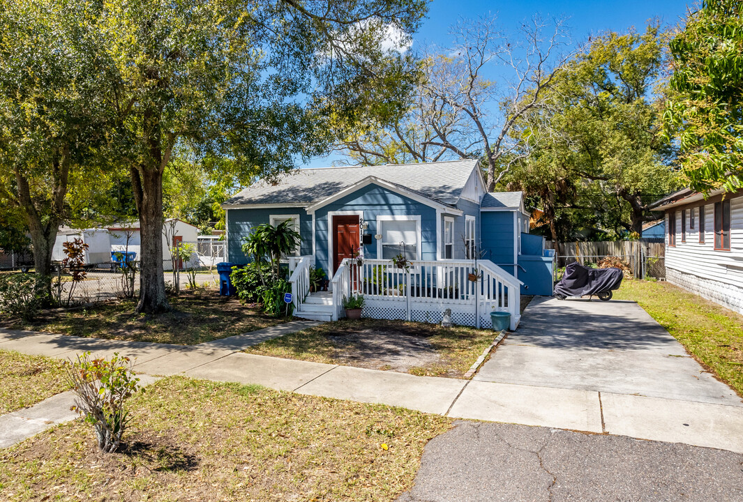 2011 27th St S in St. Petersburg, FL - Building Photo