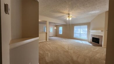 17022 Pelorus Way in Crosby, TX - Building Photo - Building Photo