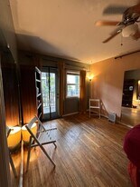 2221 Ocean Ave in Santa Monica, CA - Building Photo