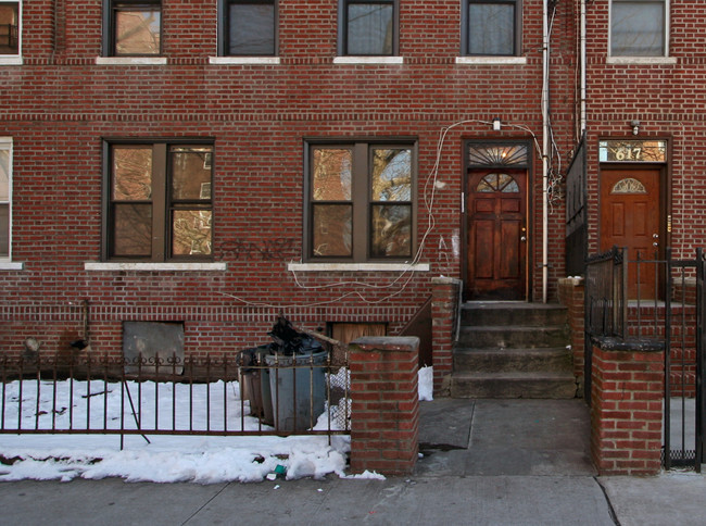 615 Euclid Ave in Brooklyn, NY - Building Photo - Building Photo