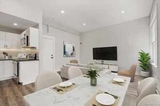 49 Beekman Ave in Sleepy Hollow, NY - Building Photo - Building Photo