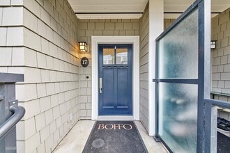 5655 Chaffey Av in Burnaby, BC - Building Photo - Building Photo