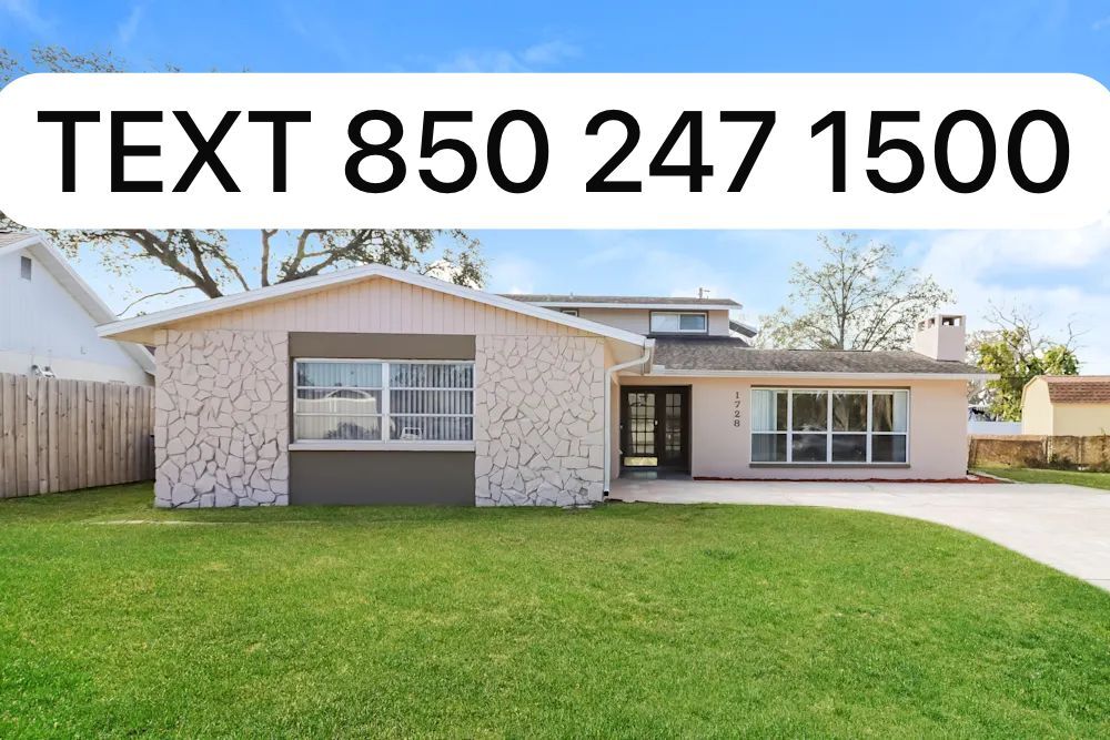1727 St Anthony Dr in Clearwater, FL - Building Photo