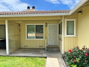 193 Town Center Way in Vacaville, CA - Building Photo - Building Photo