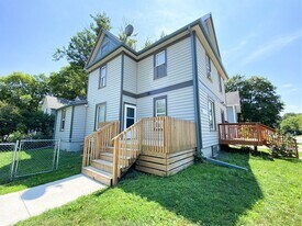 722 Grand Ave in Ames, IA - Building Photo