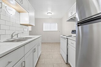 4221 Quarry Rd in Wyandotte, MI - Building Photo - Building Photo