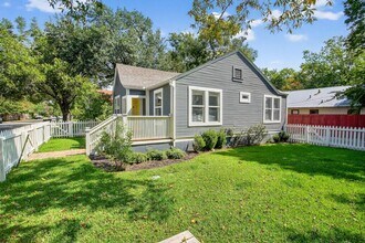 1407 S Myrtle St in Georgetown, TX - Building Photo - Building Photo