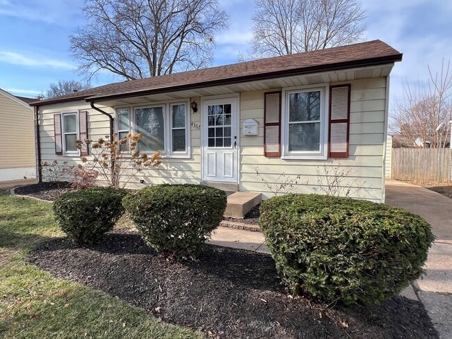 property at 4367 Boswell Ave