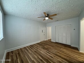 422 Magnolia Ave in Panama City, FL - Building Photo - Building Photo