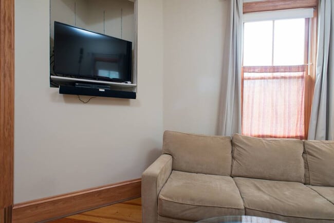 230 Boston St, Unit SI ID1355168P in Boston, MA - Building Photo - Building Photo