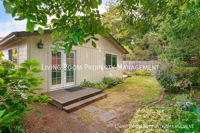 4816 SE 36th Ave in Portland, OR - Building Photo - Building Photo
