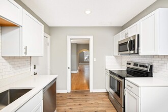 287-289 N Avon St in St. Paul, MN - Building Photo - Building Photo