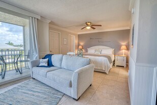 5900 Bonita Beach Rd SW in Bonita Springs, FL - Building Photo