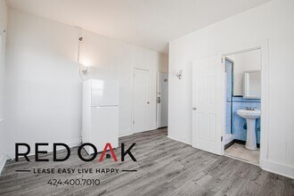 302 Alexandria Ave in Los Angeles, CA - Building Photo - Building Photo