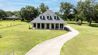 123 Cypress Dr in Opelousas, LA - Building Photo - Building Photo