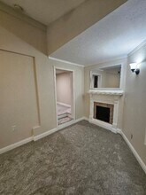27 E Ave in Lake Oswego, OR - Building Photo - Building Photo