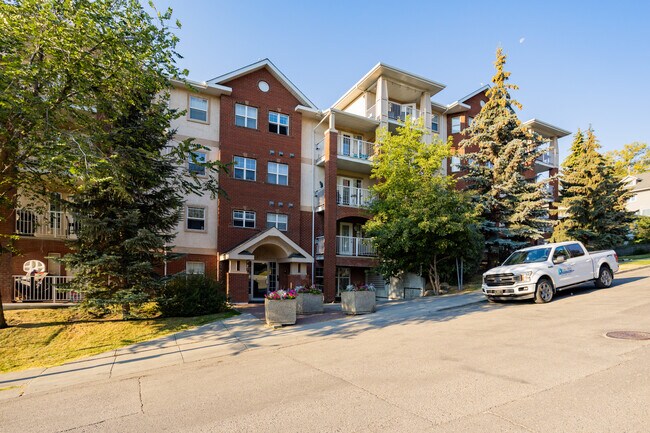 417 3 Av NE in Calgary, AB - Building Photo - Building Photo