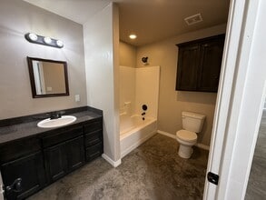 11646 County Rd 3586 in Ada, OK - Foto de edificio - Building Photo