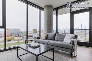 513 S Damen Ave in Chicago, IL - Building Photo