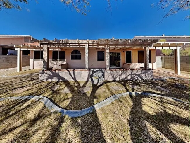 property at 6281 Hill Haven Ave