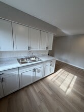 7139 Eastlawn Dr in Cincinnati, OH - Building Photo - Building Photo