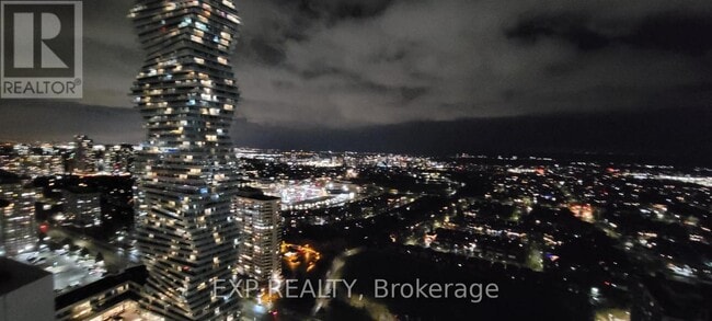 property at 448 Burnhamthorpe Rd W