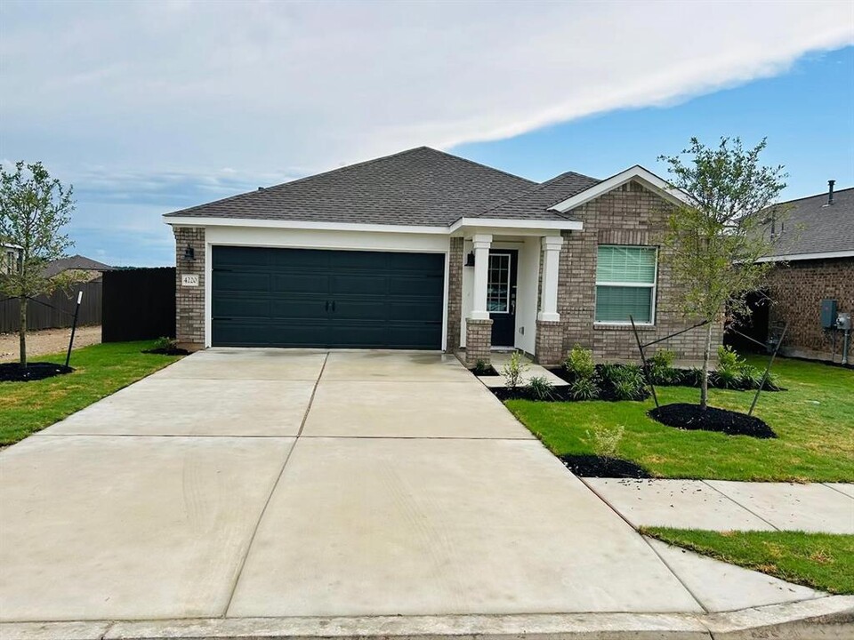 4220 Rimrock Rose Ln in Andice, TX - Building Photo